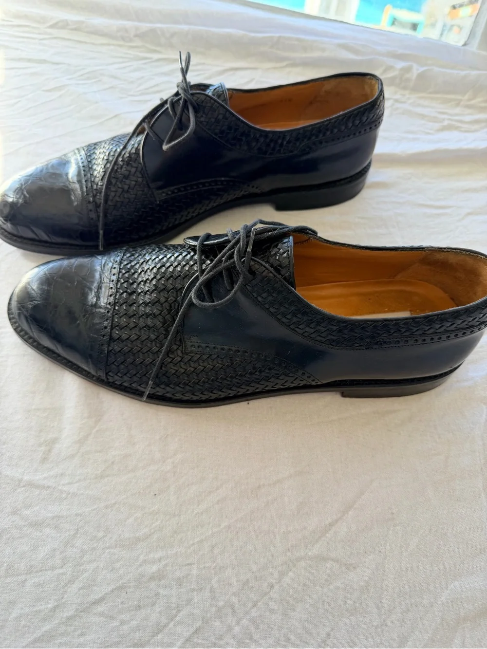 Mezlan Black Woven embossed croc Leather Lace-Up Oxfords